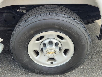 2025 Chevrolet Express Cargo WT