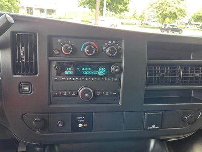 2025 Chevrolet Express Cargo WT