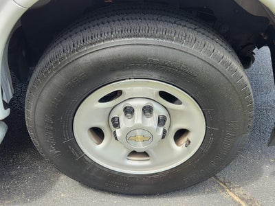 2025 Chevrolet Express Cargo WT