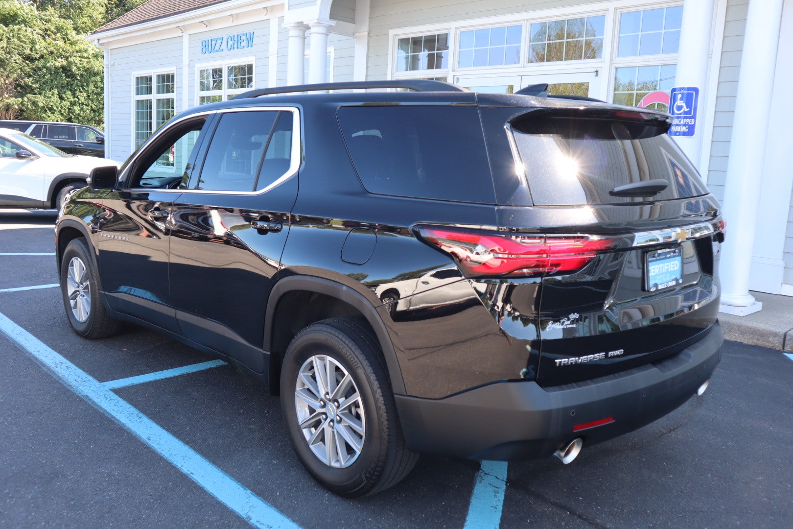 2022 Chevrolet Traverse LT Cloth