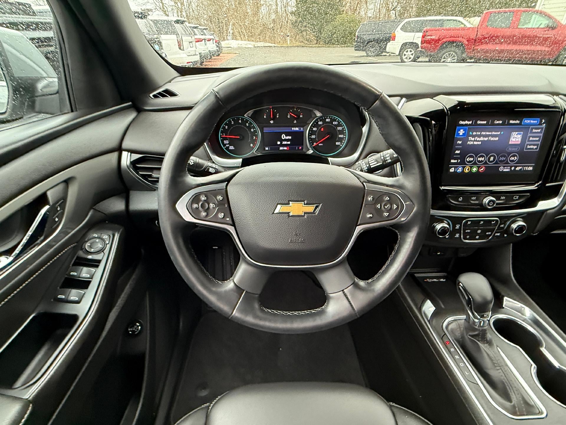 2023 Chevrolet Traverse LT Leather