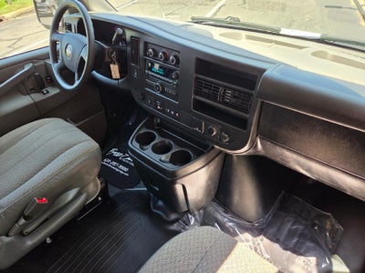 2020 GMC Savana Cargo 2500 RWD 2500 Regular Wheelbase Work Van