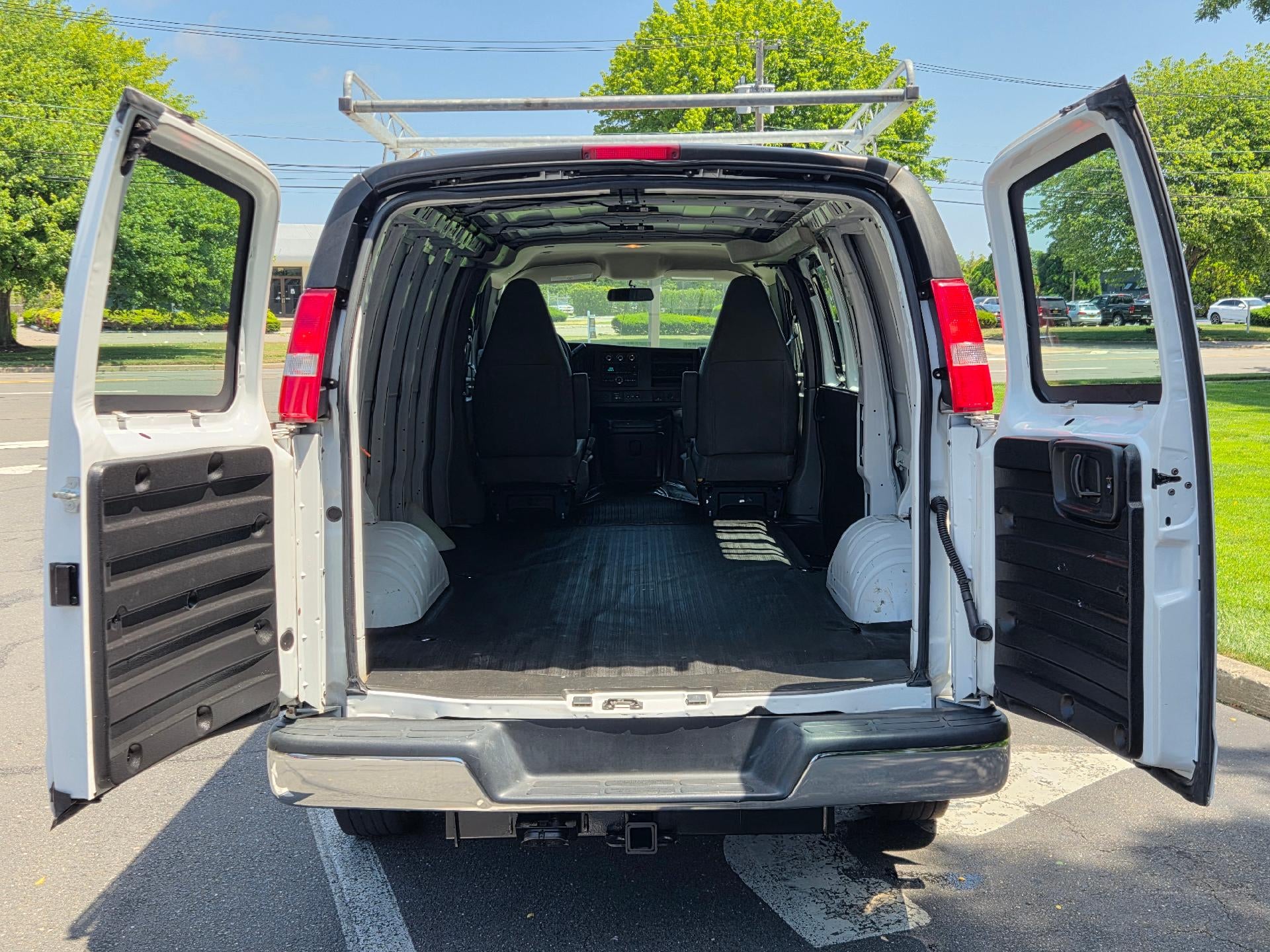 2020 GMC Savana Cargo 2500 RWD 2500 Regular Wheelbase Work Van