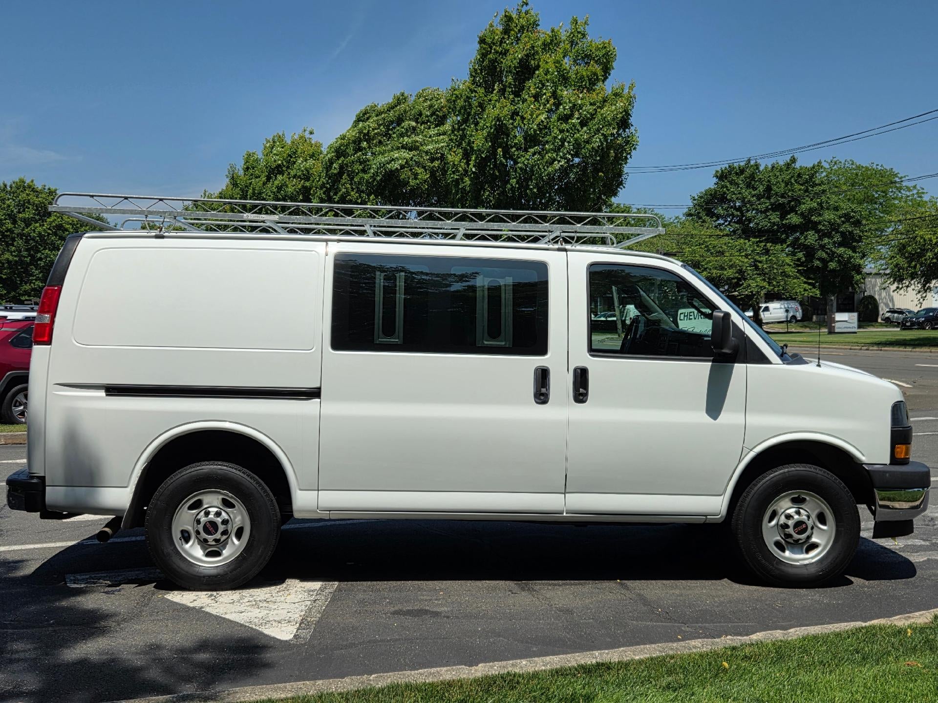2020 GMC Savana Cargo 2500 RWD 2500 Regular Wheelbase Work Van