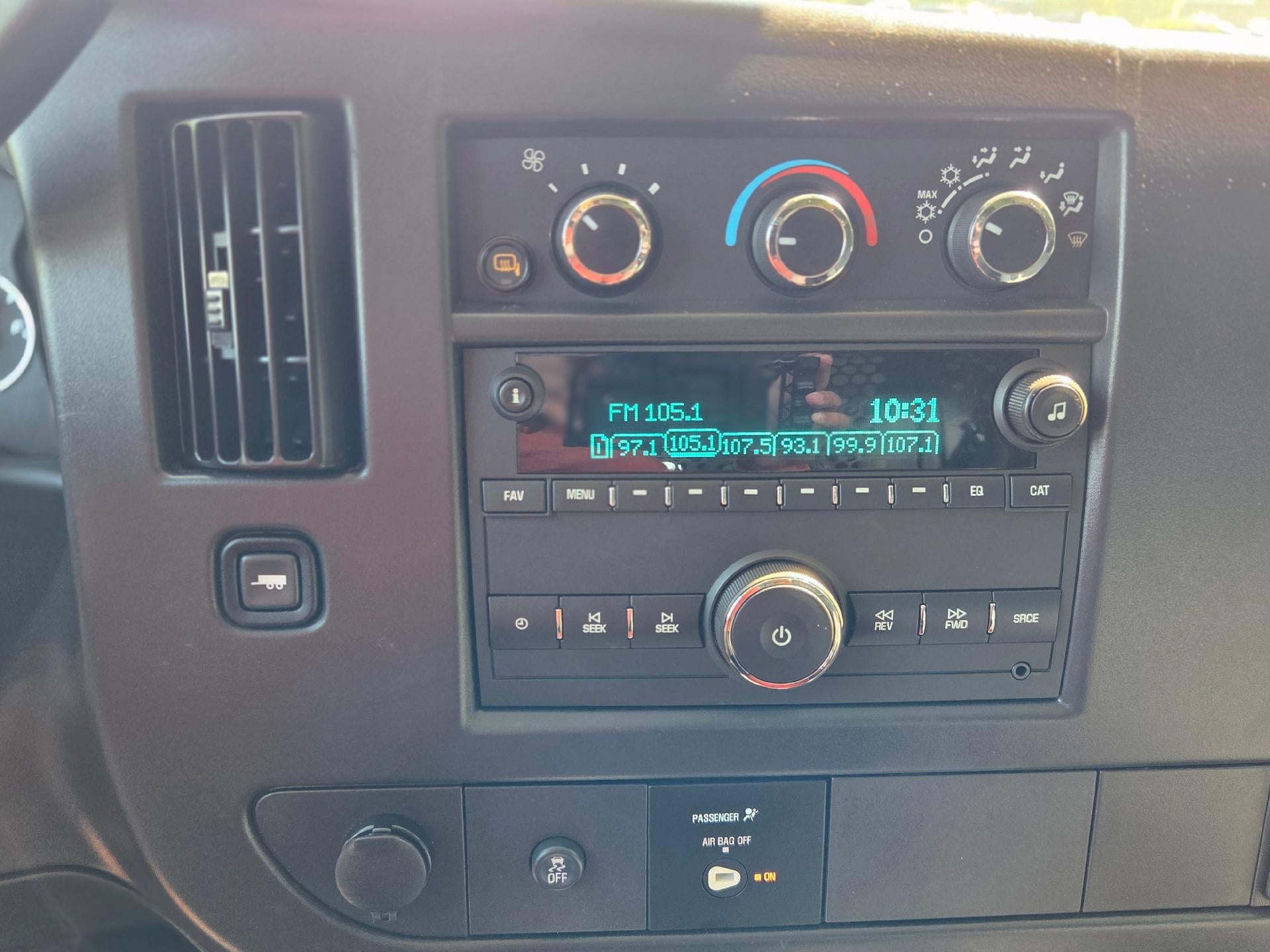 2025 GMC Savana Cargo Work Van