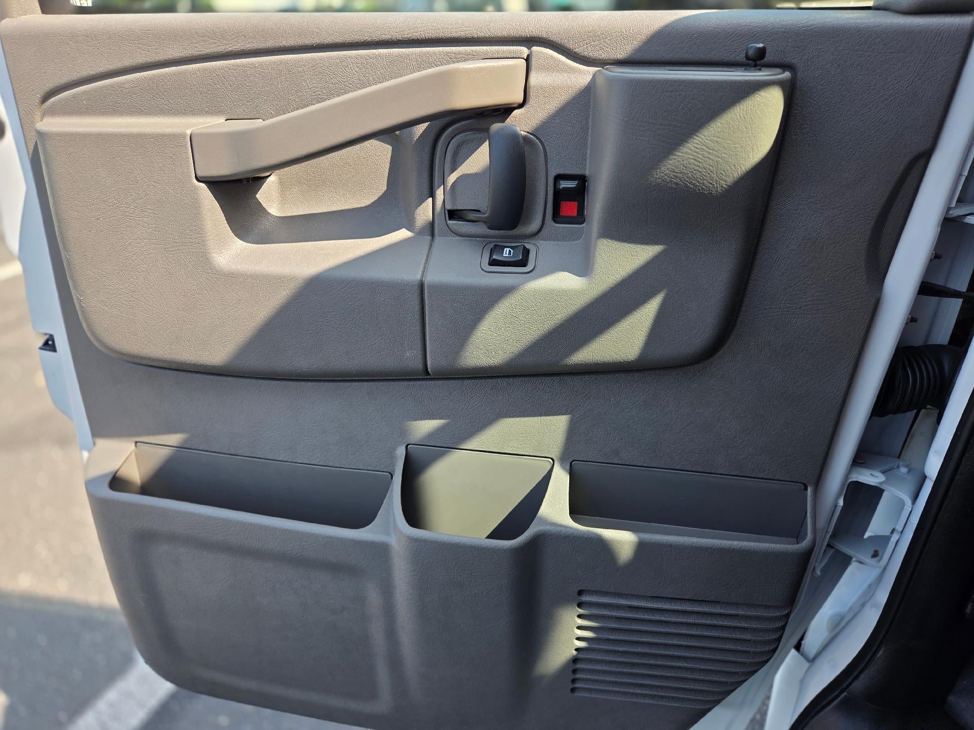 2025 GMC Savana Cargo Work Van