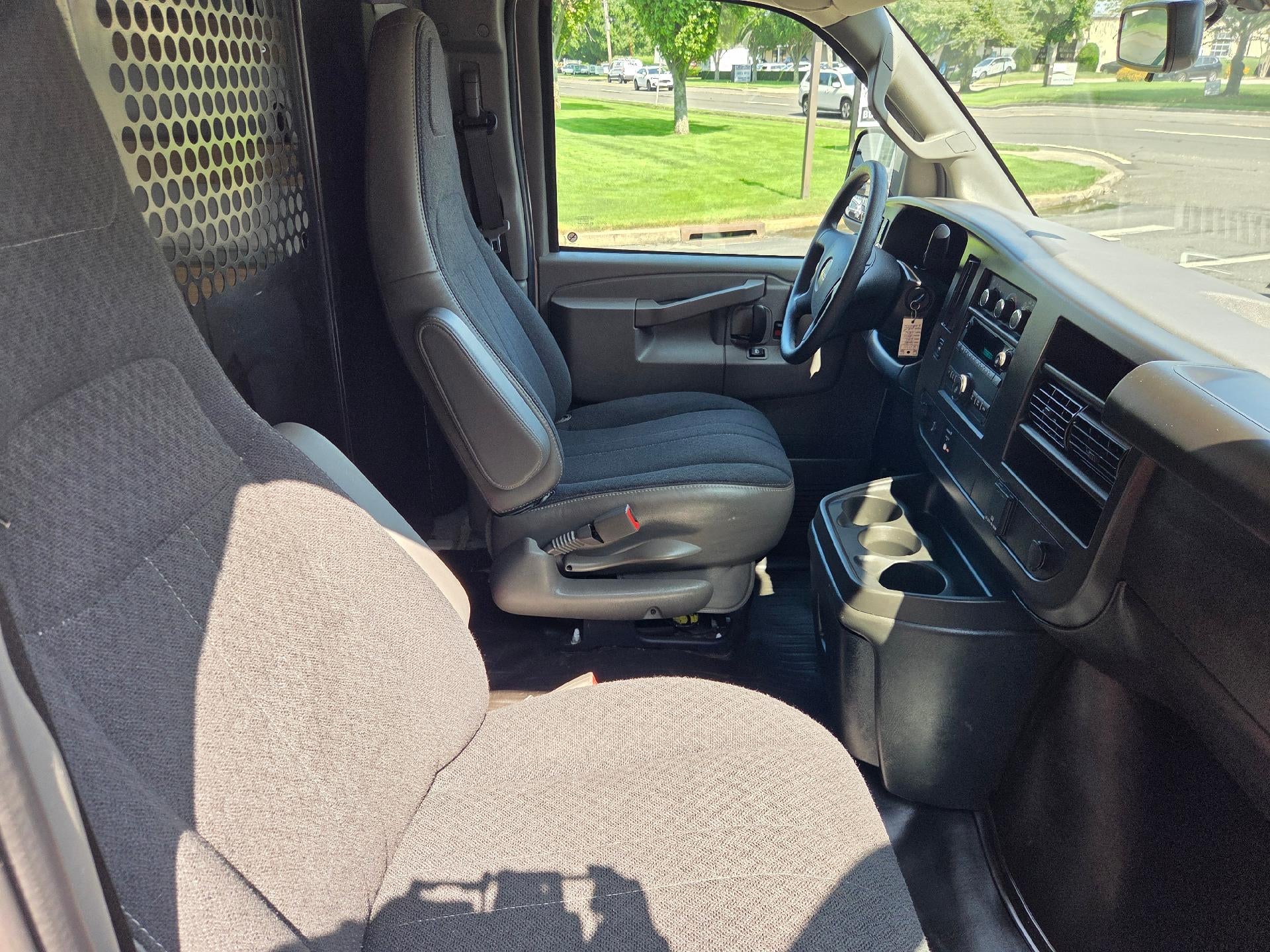 2025 GMC Savana Cargo Work Van