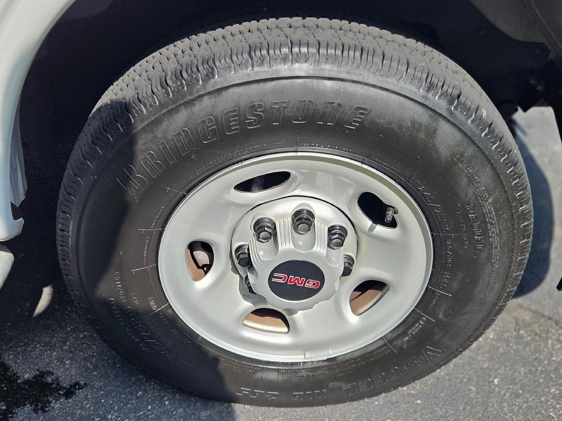2025 GMC Savana Cargo Work Van