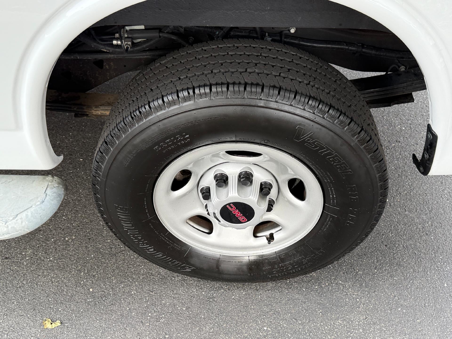 2024 GMC Savana Cargo 2500 Work Van