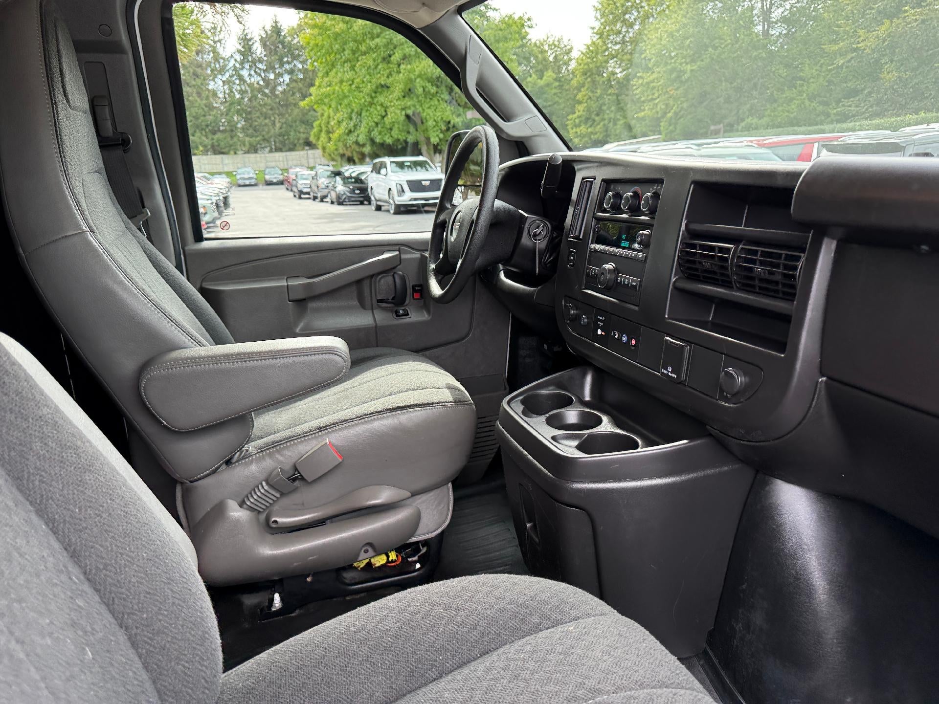 2024 GMC Savana Cargo 2500 Work Van