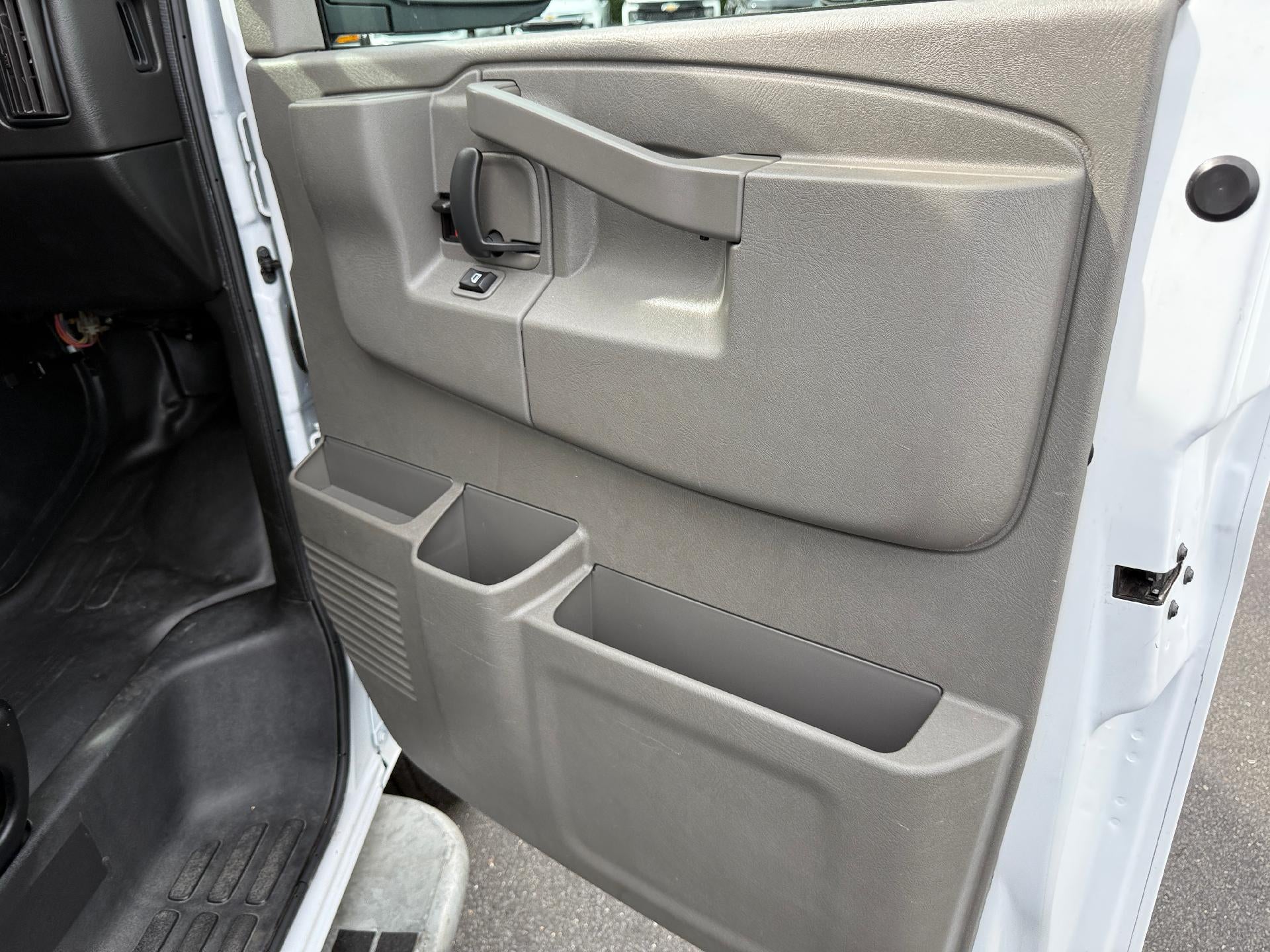 2024 GMC Savana Cargo 2500 Work Van