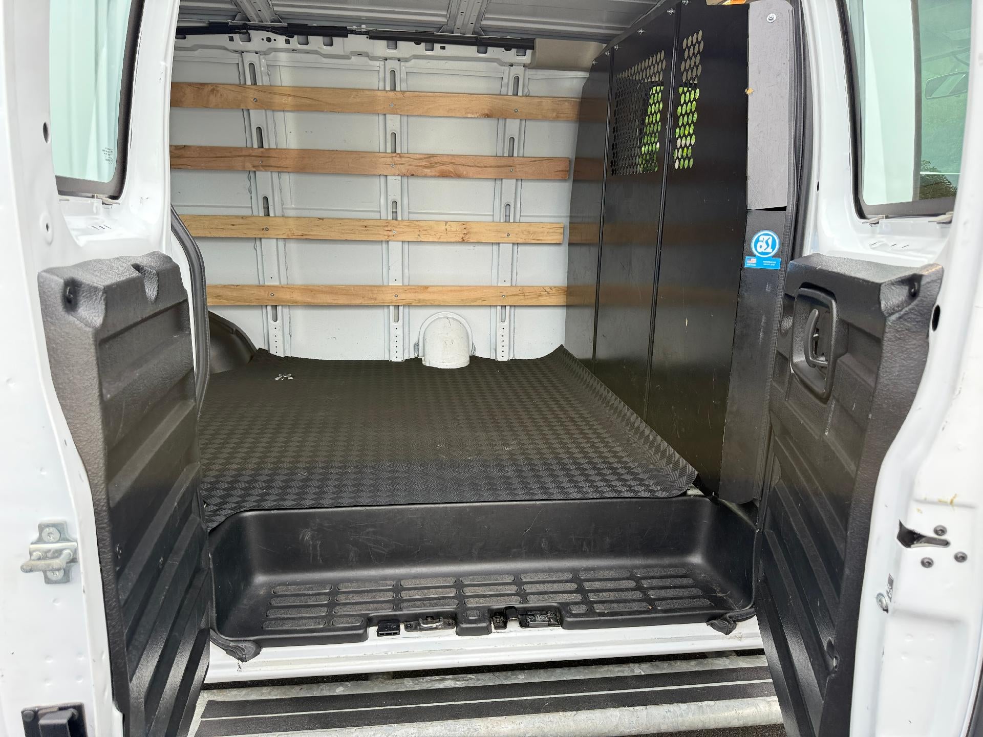 2024 GMC Savana Cargo 2500 Work Van