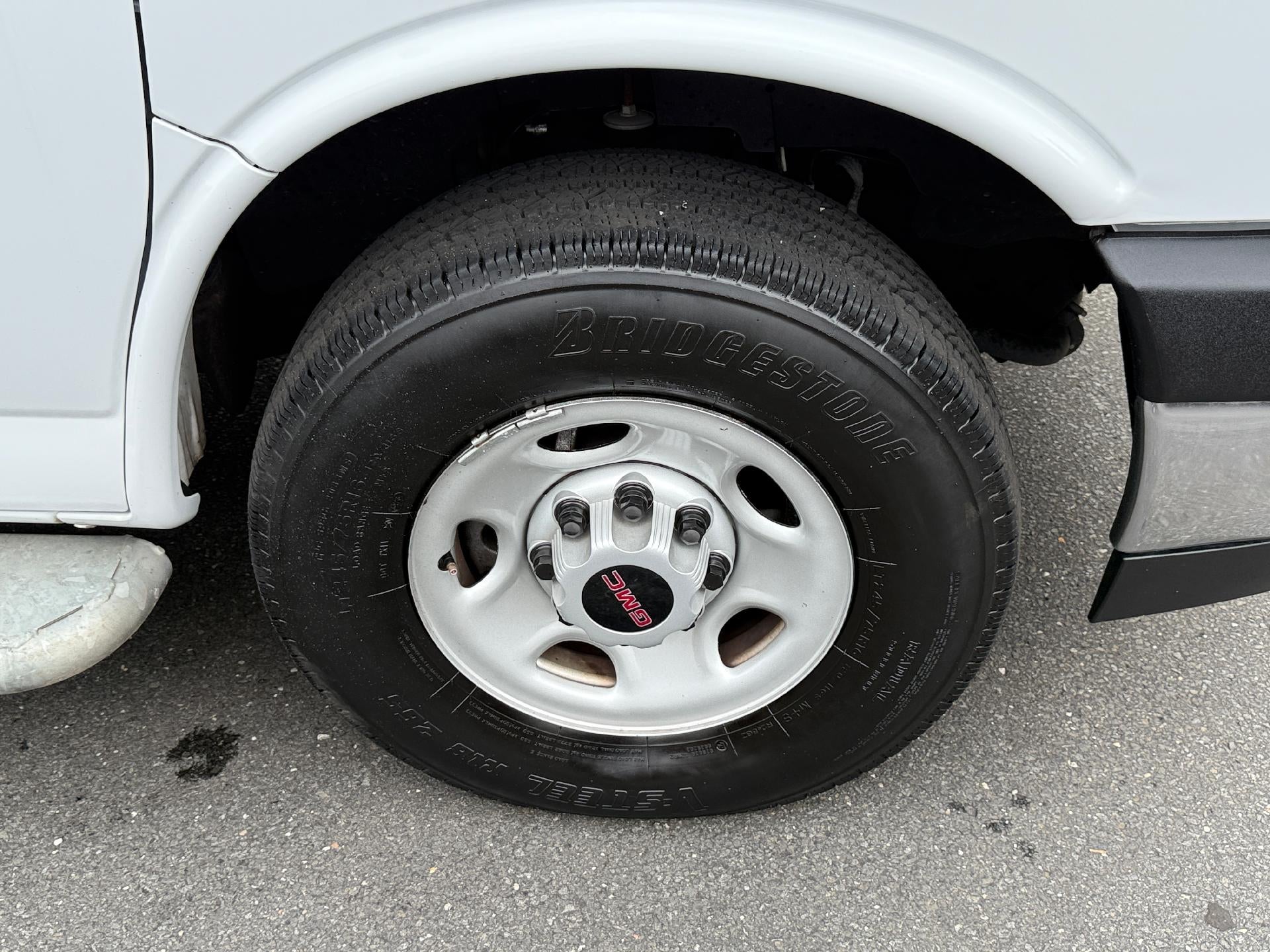 2024 GMC Savana Cargo 2500 Work Van