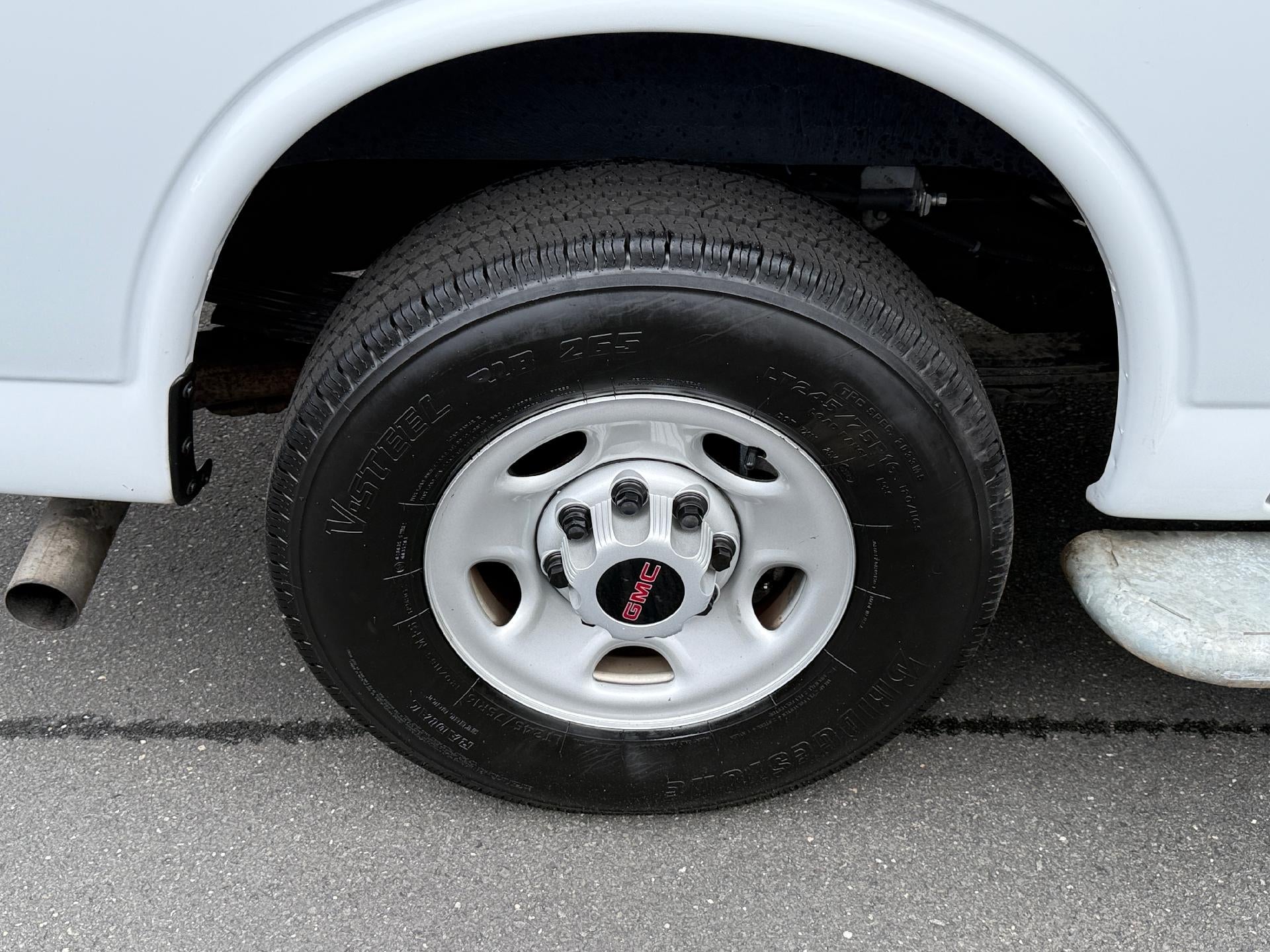 2024 GMC Savana Cargo 2500 Work Van