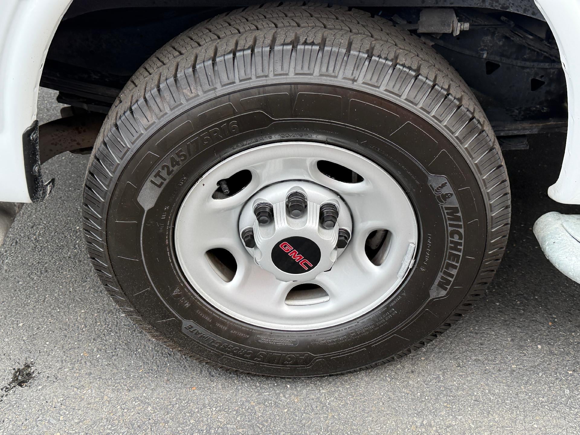 2024 GMC Savana Cargo 2500 Work Van