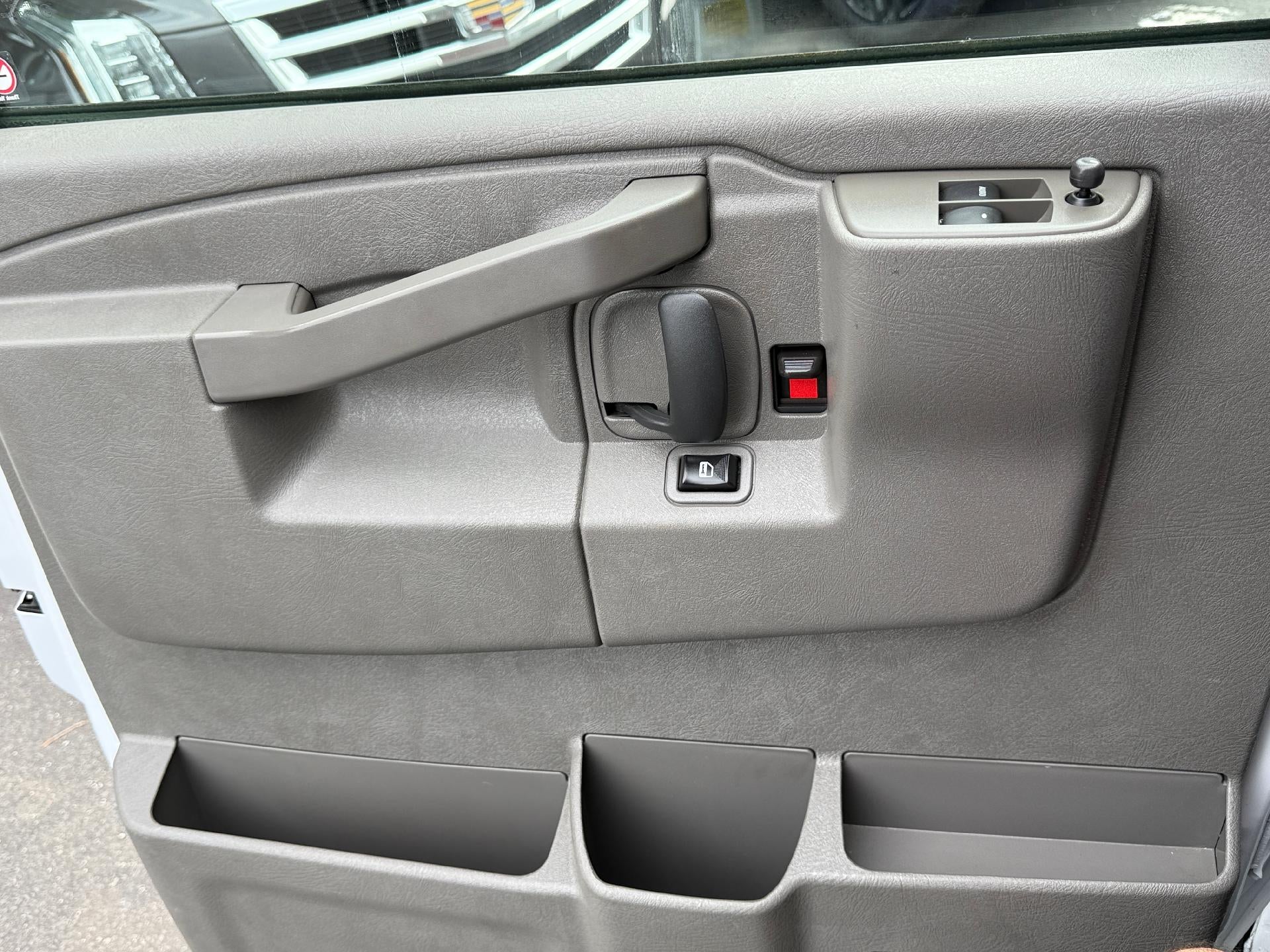 2024 GMC Savana Cargo 2500 Work Van