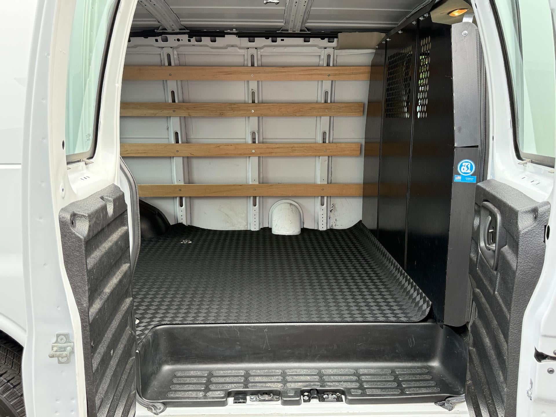 2024 GMC Savana Cargo 2500 Work Van
