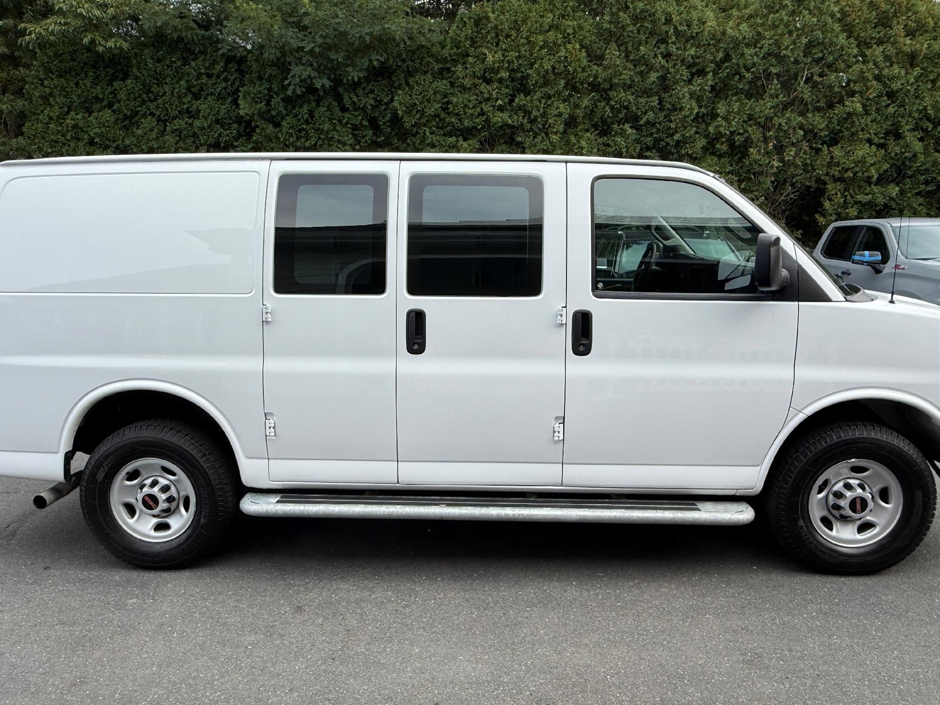 2024 GMC Savana Cargo 2500 Work Van