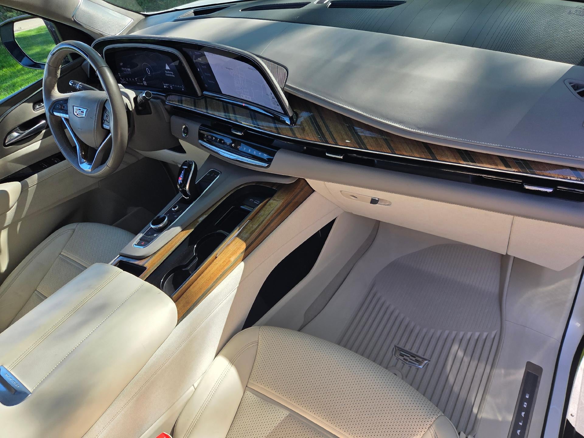 2022 Cadillac Escalade Premium Luxury Platinum