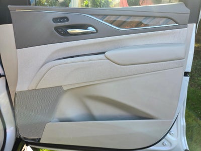 2022 Cadillac Escalade Premium Luxury Platinum