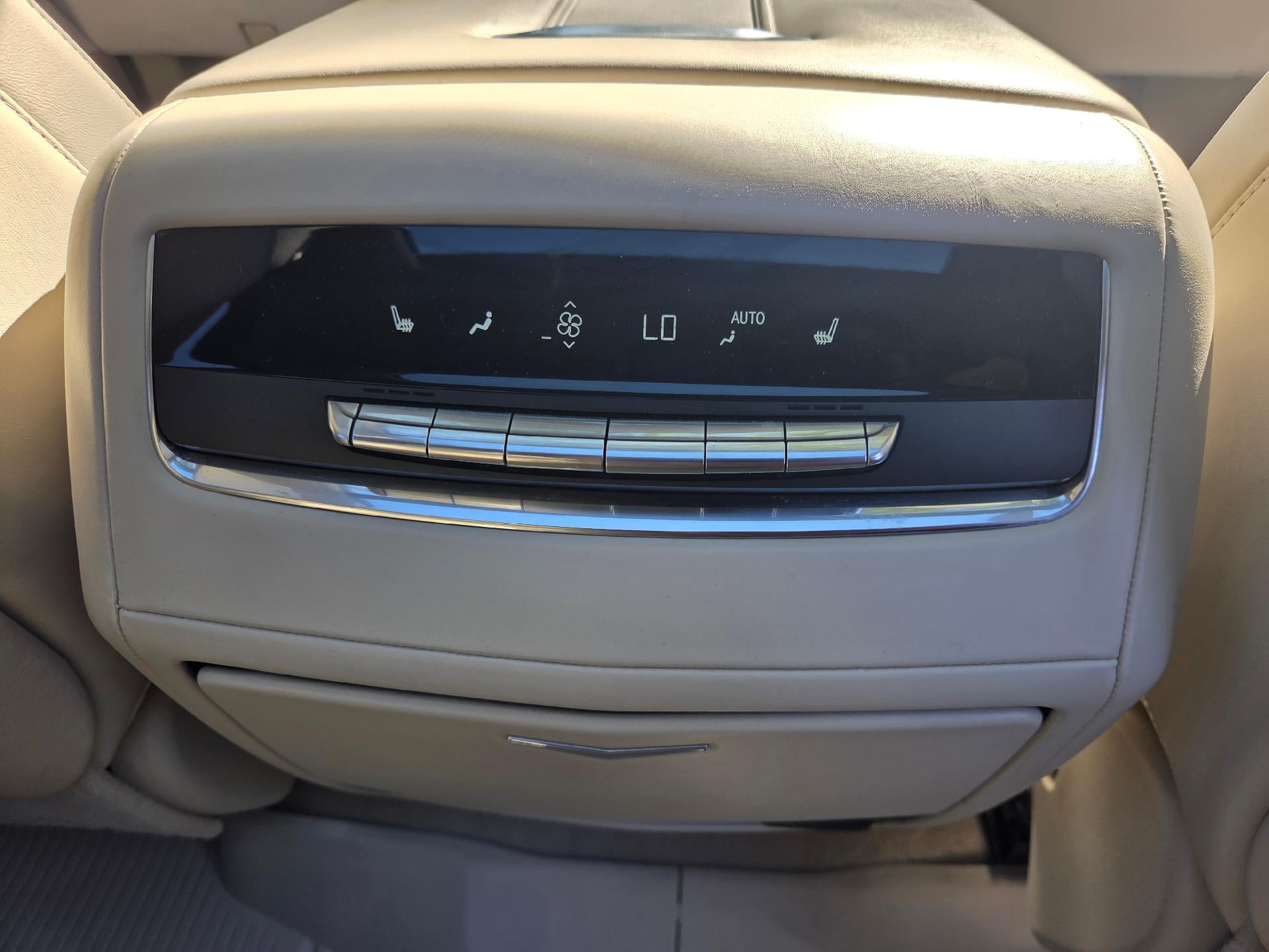 2022 Cadillac Escalade Premium Luxury Platinum