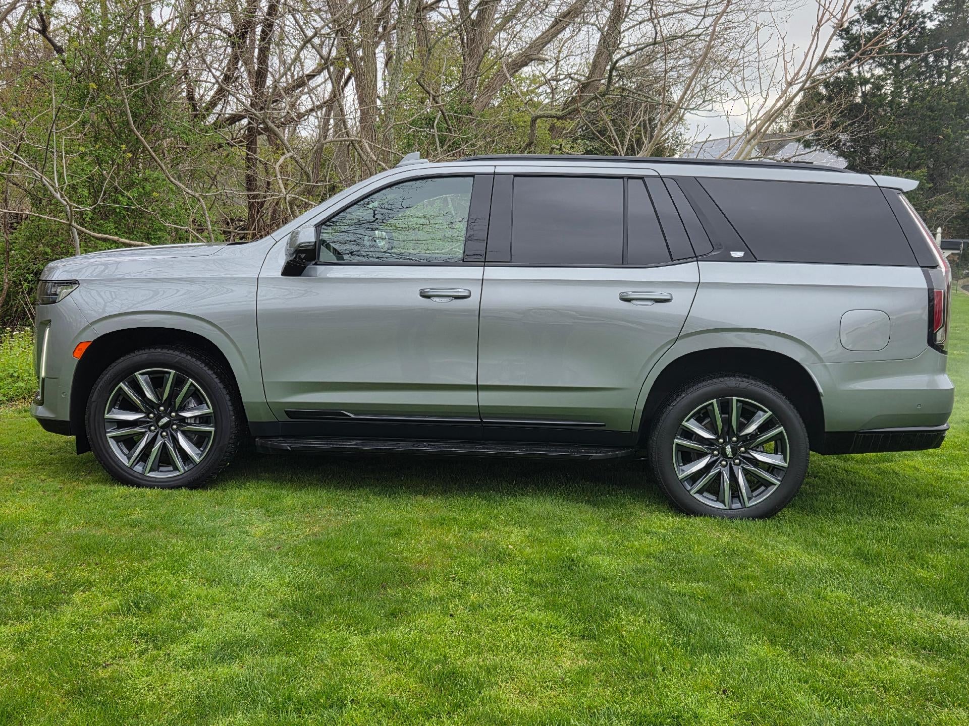 2023 Cadillac Escalade Sport