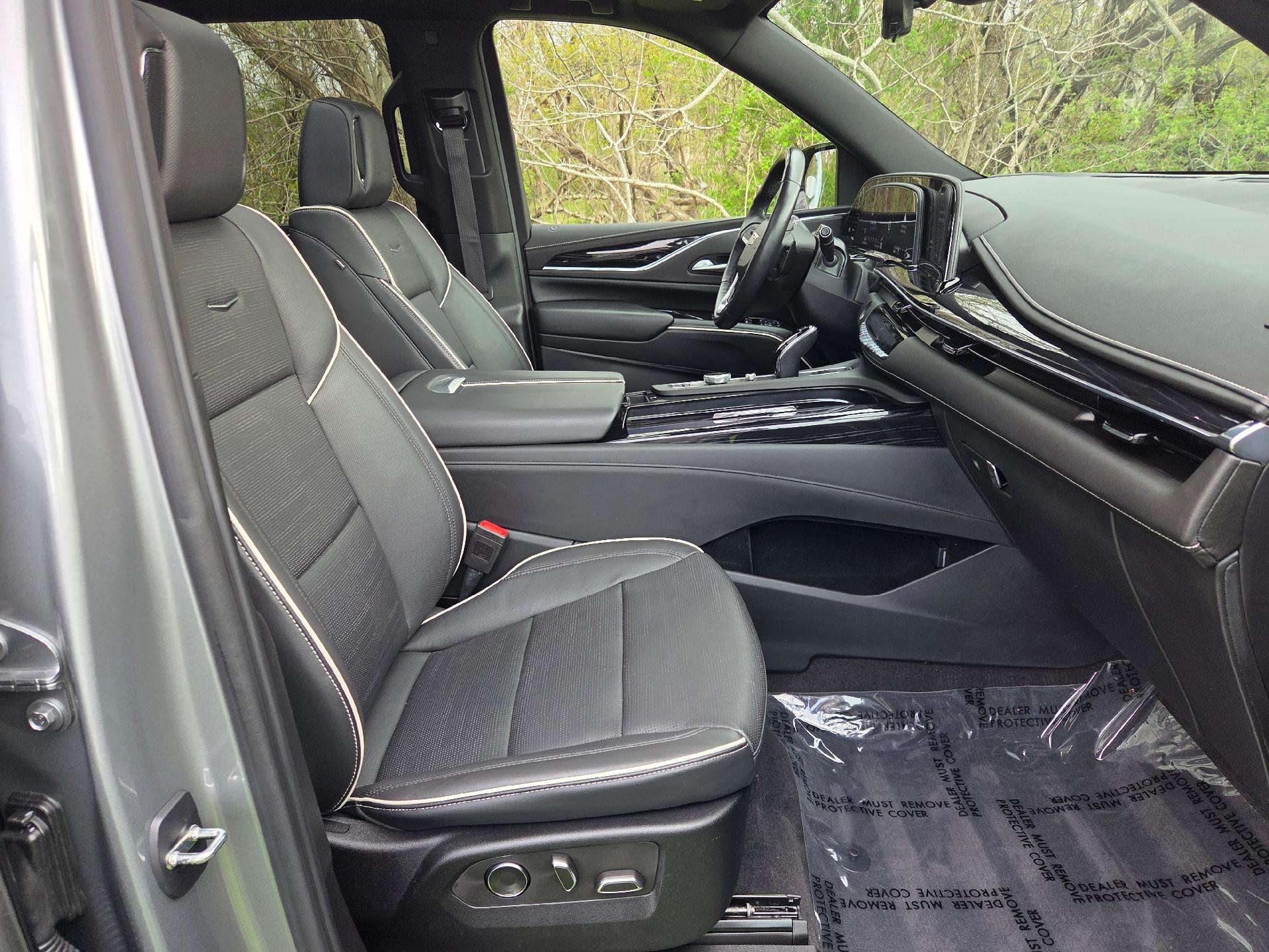 2023 Cadillac Escalade Sport
