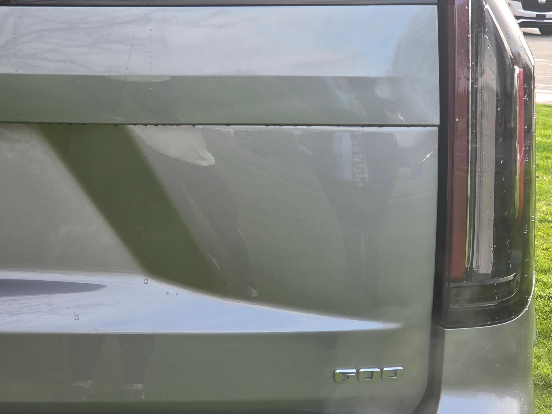 2023 Cadillac Escalade Sport