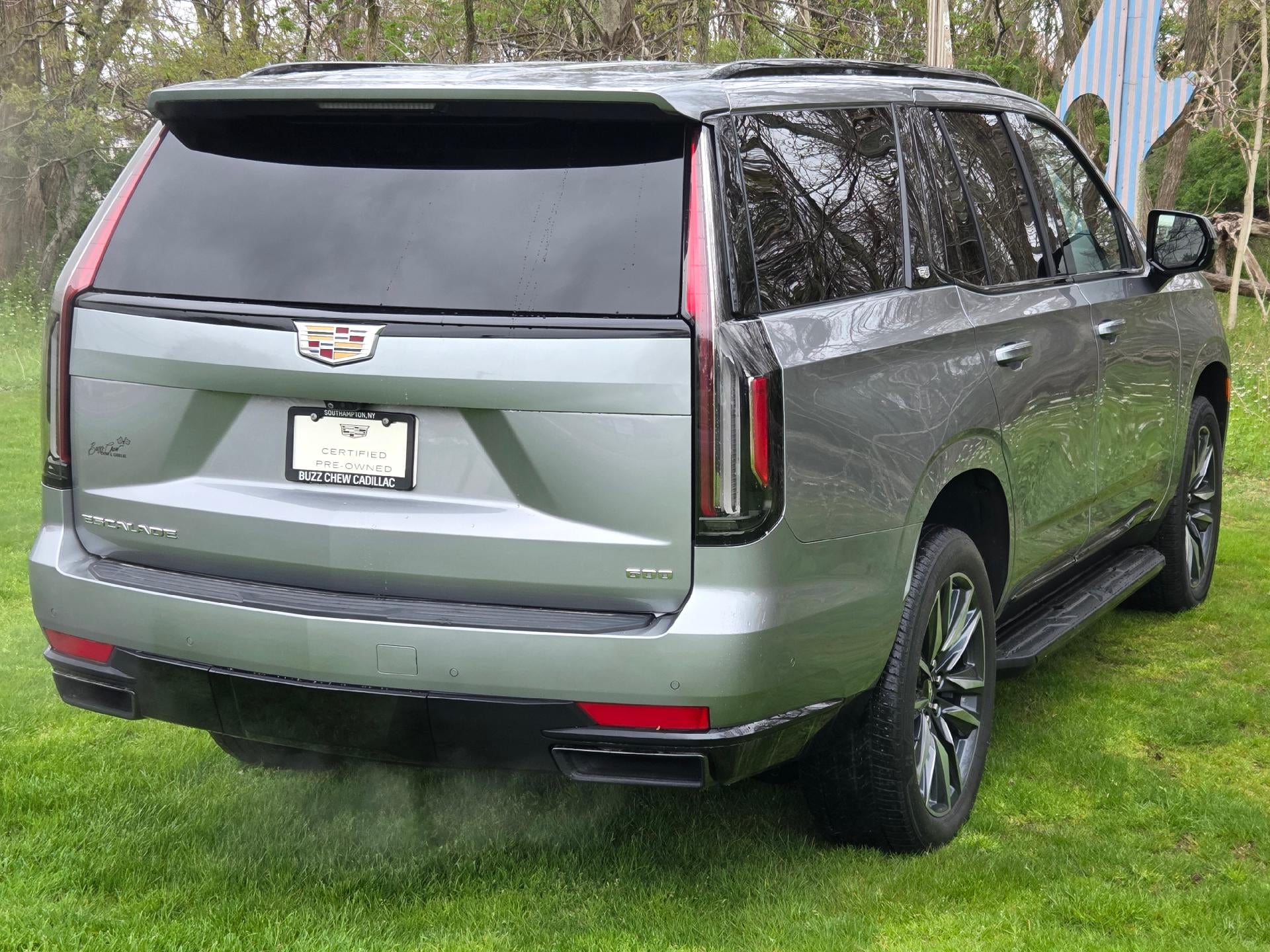 2023 Cadillac Escalade Sport