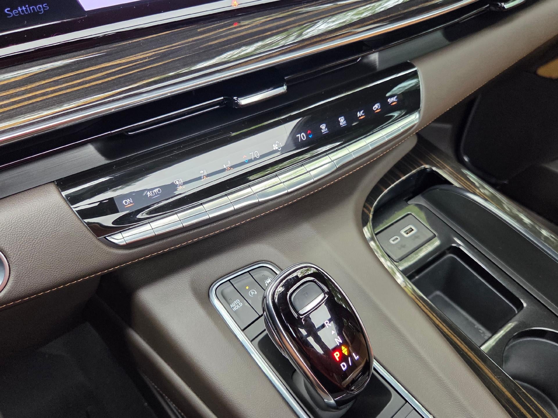 2024 Cadillac Escalade Sport
