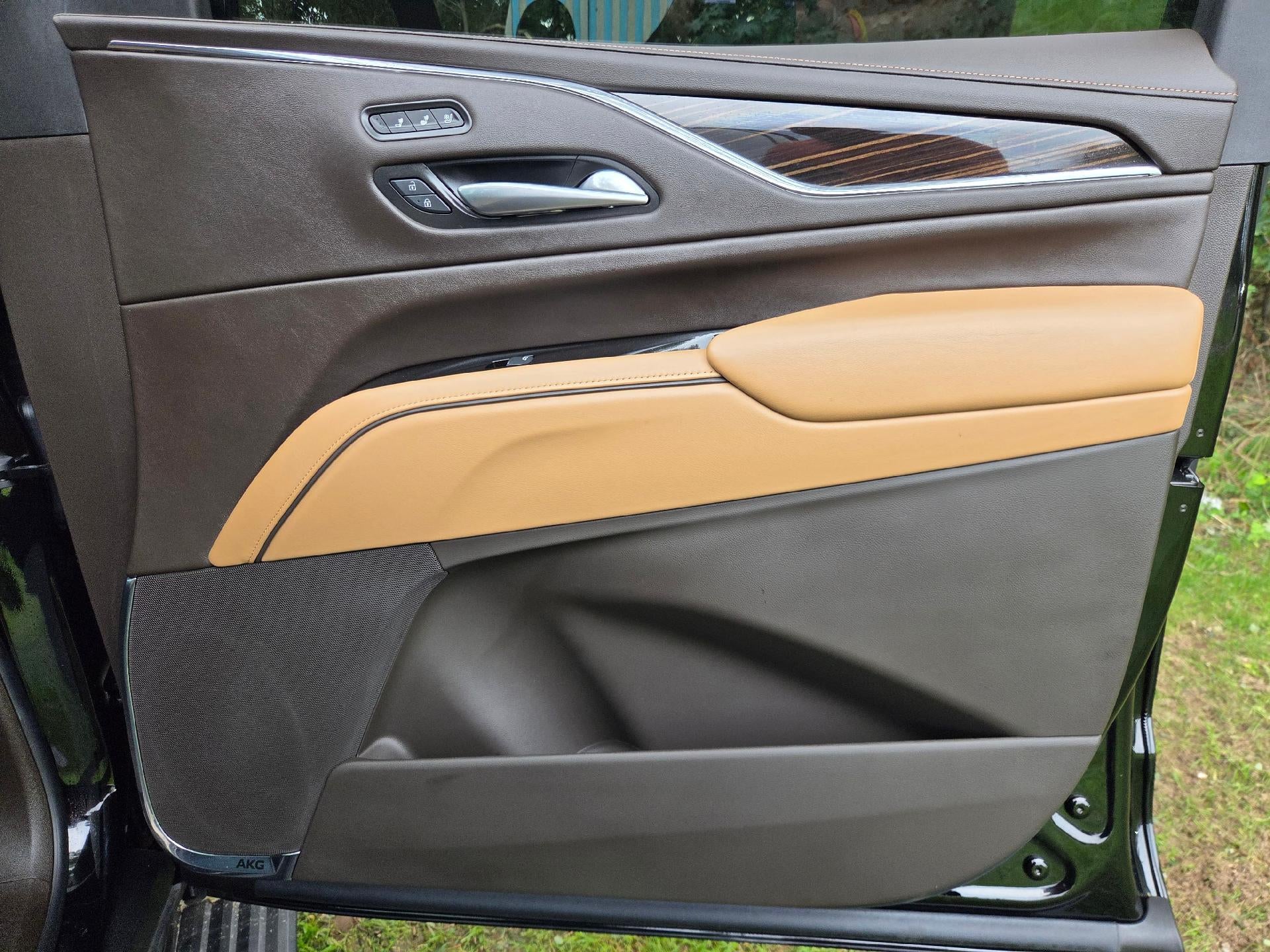 2024 Cadillac Escalade Sport