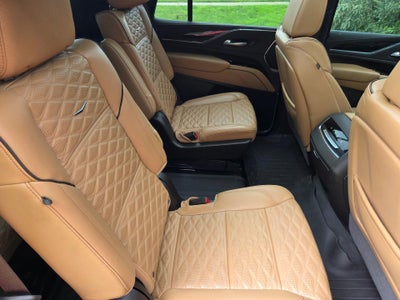 2024 Cadillac Escalade Sport
