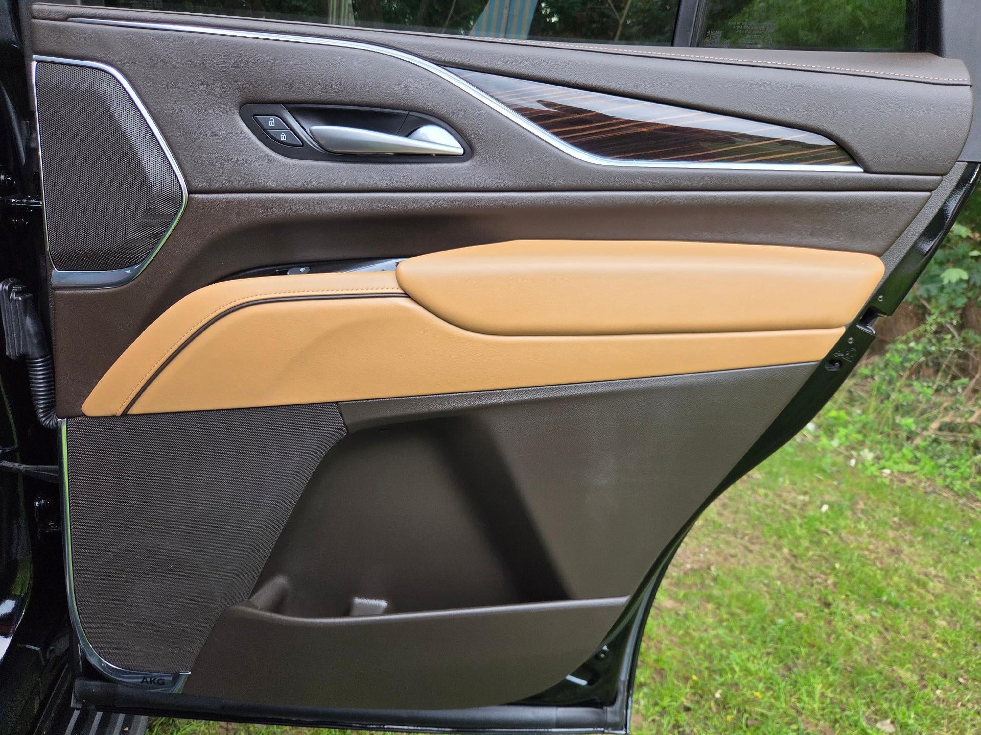 2024 Cadillac Escalade Sport