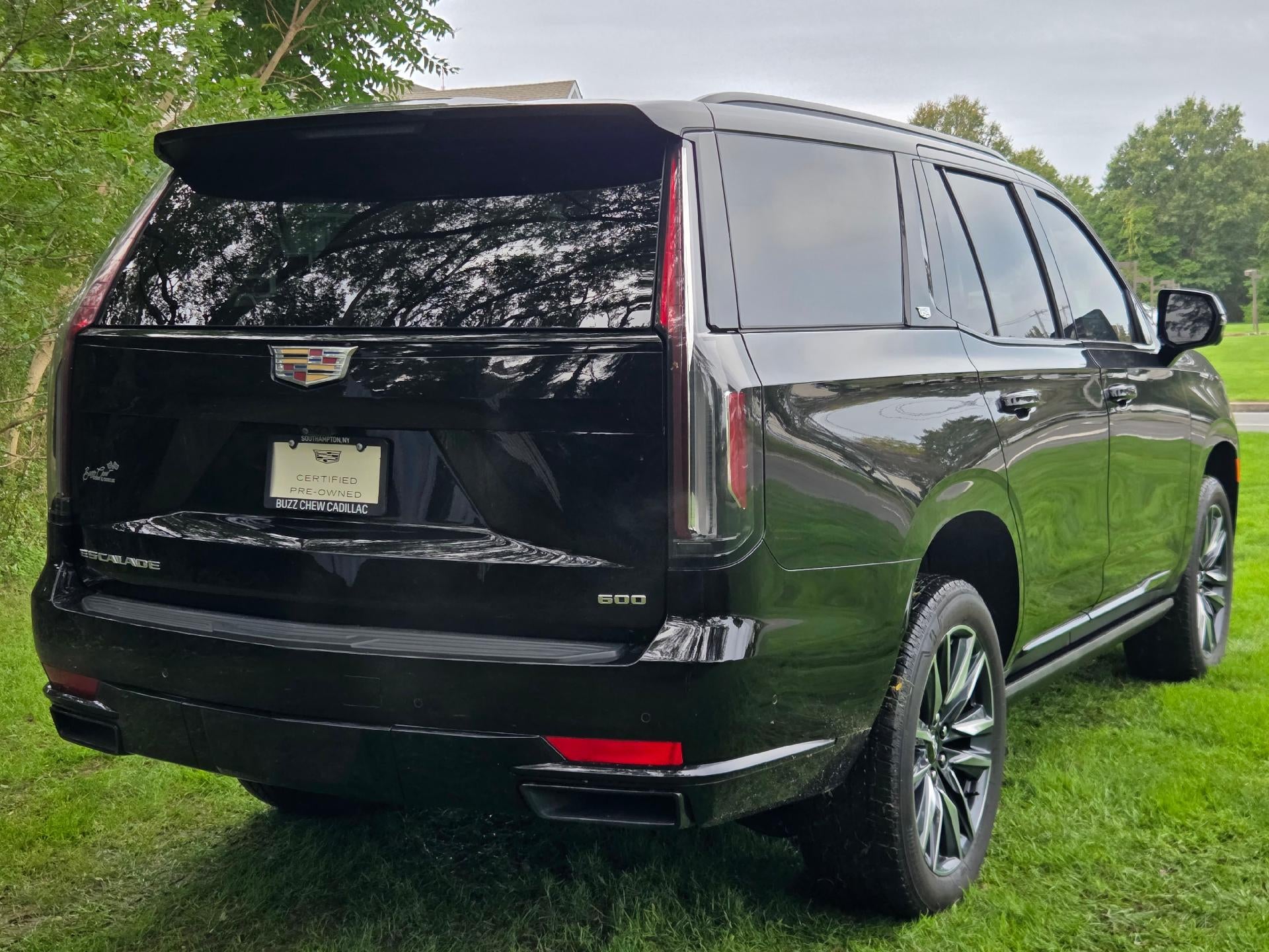 2024 Cadillac Escalade Sport