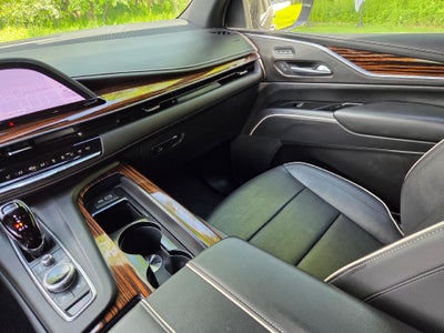 2022 Cadillac Escalade ESV Premium Luxury