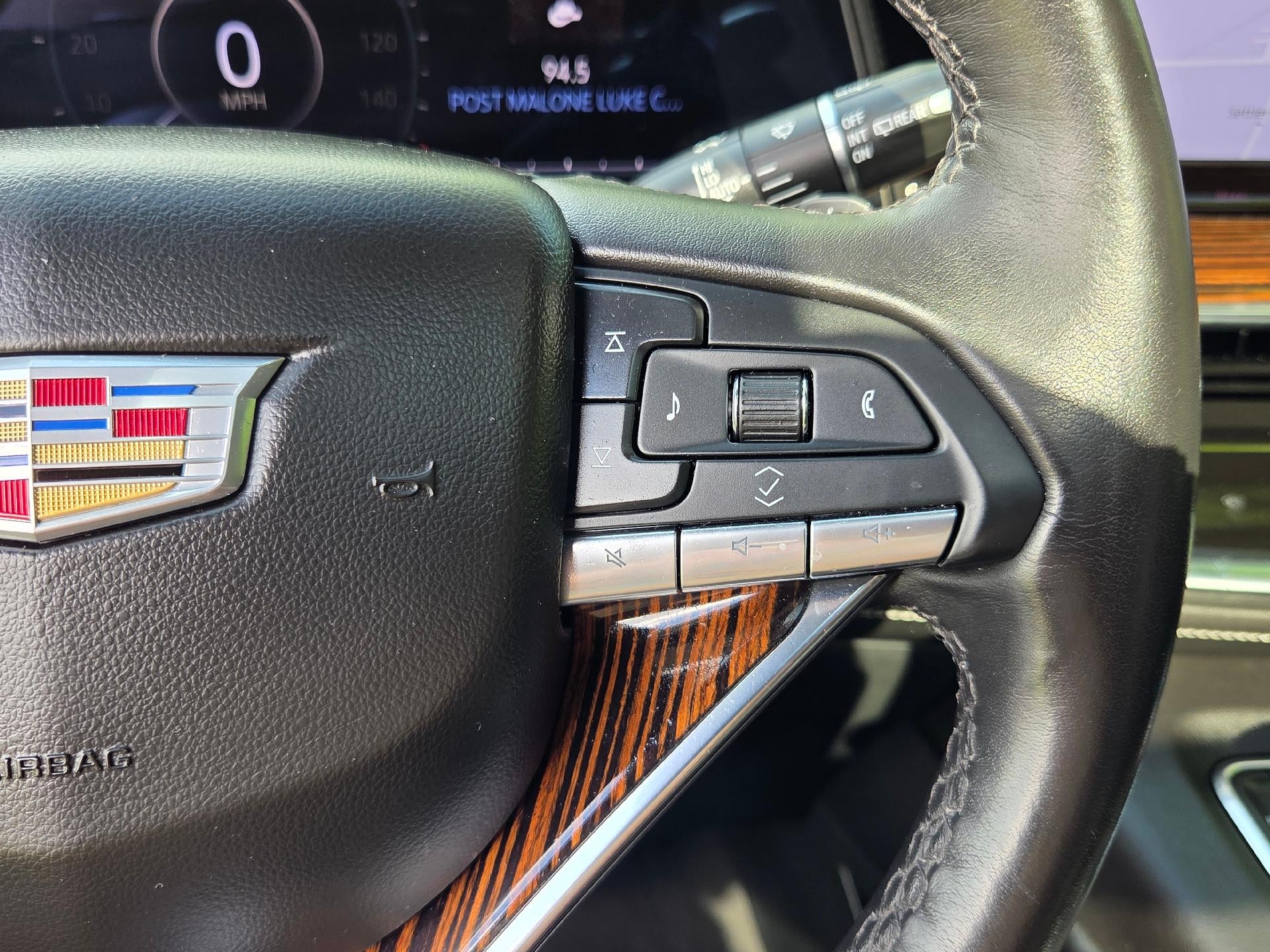 2022 Cadillac Escalade ESV Premium Luxury