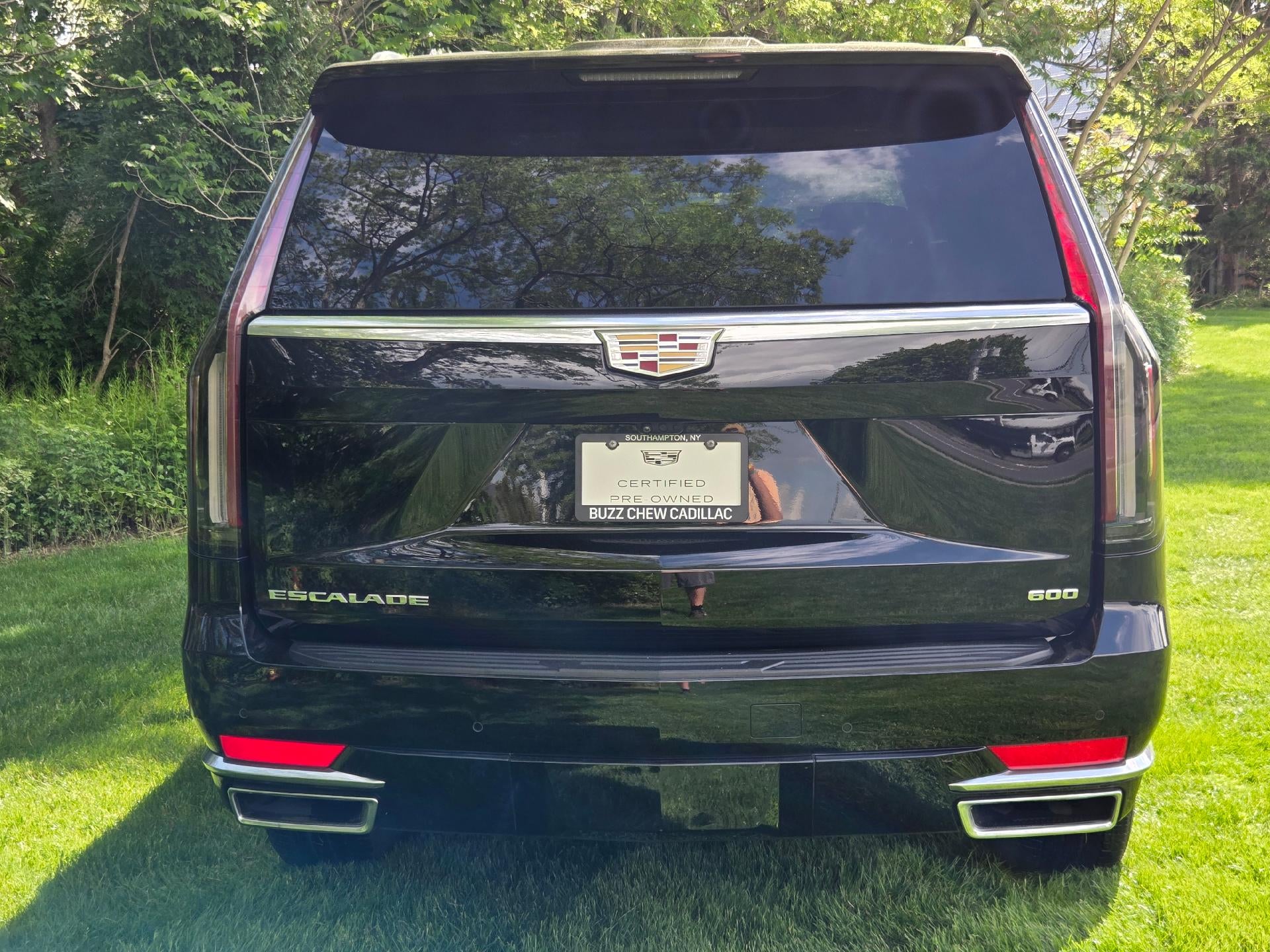 2022 Cadillac Escalade ESV Premium Luxury