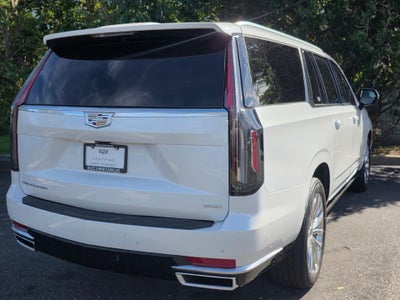 2023 Cadillac Escalade ESV Premium Luxury