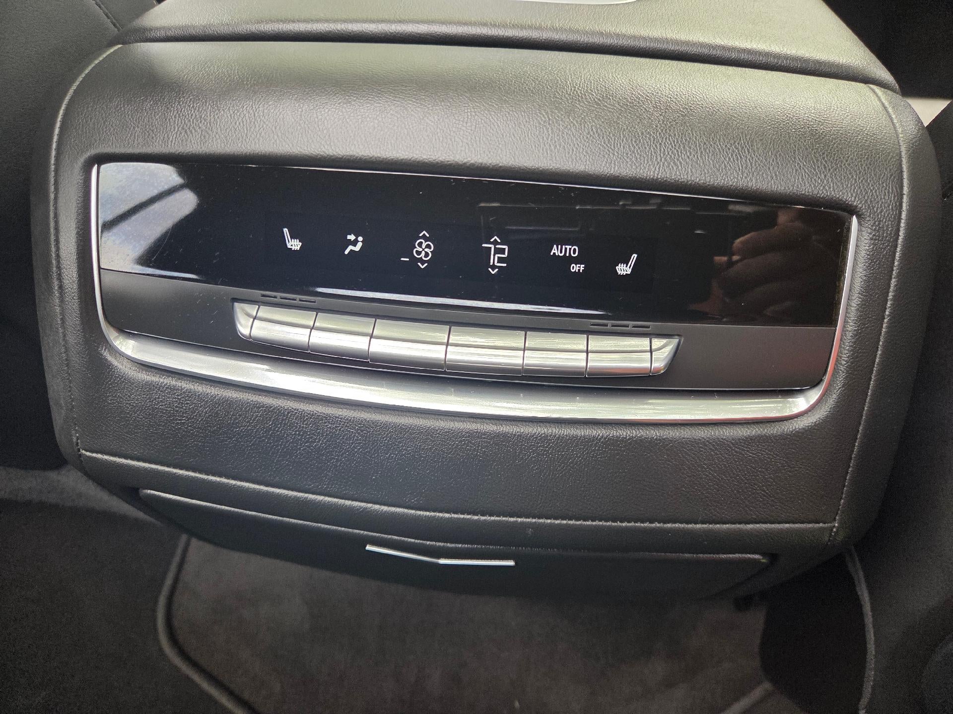 2024 Cadillac Escalade ESV Sport
