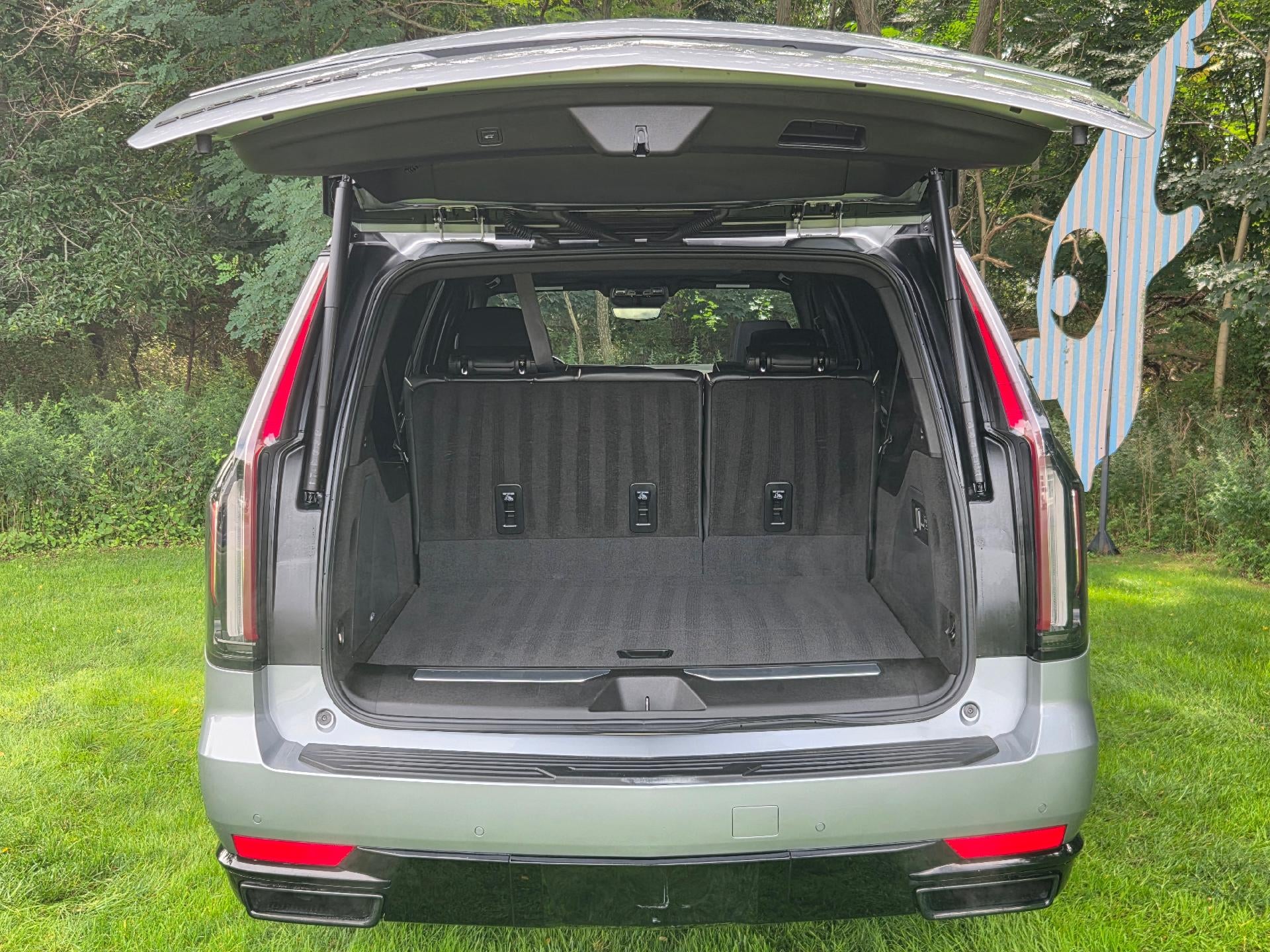 2024 Cadillac Escalade ESV Sport