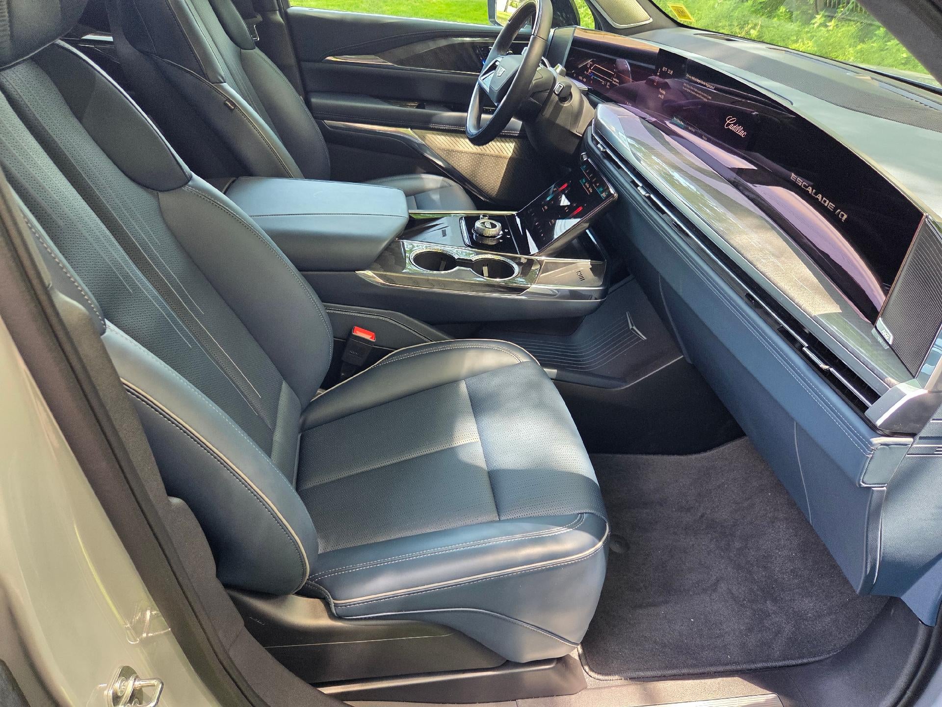2026 Cadillac ESCALADE IQ Premium Sport