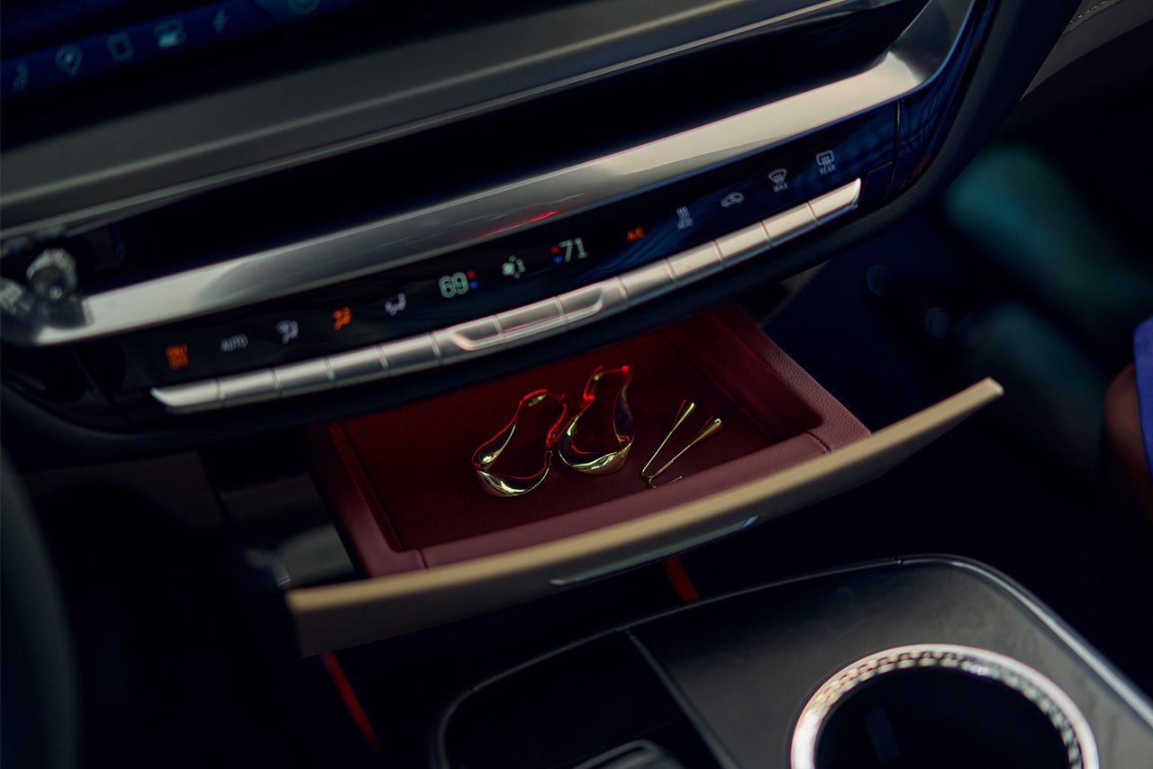 Buzz Chew Cadillac in SOUTHAMPTON NY